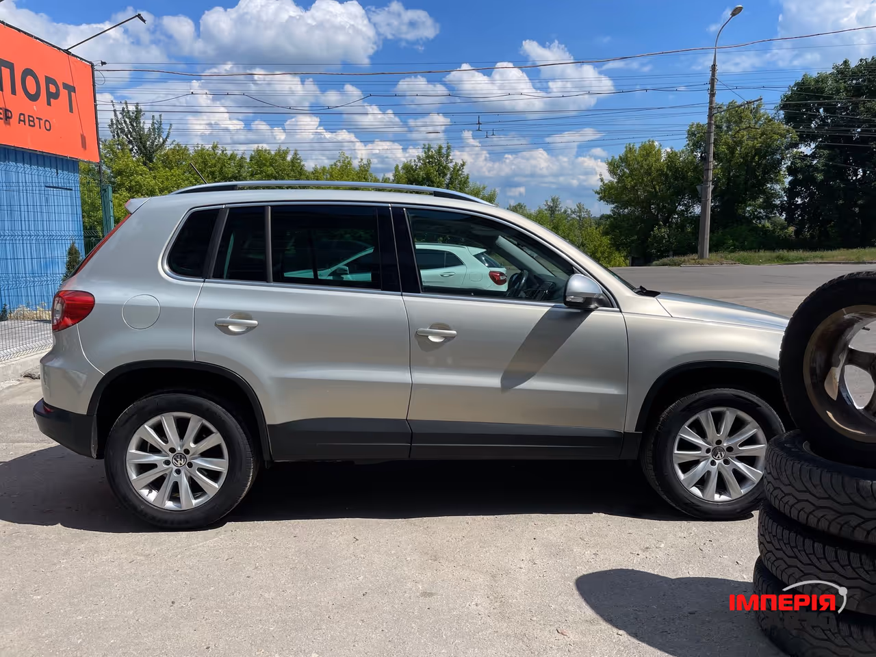 Volkswagen Tiguan - фото 7