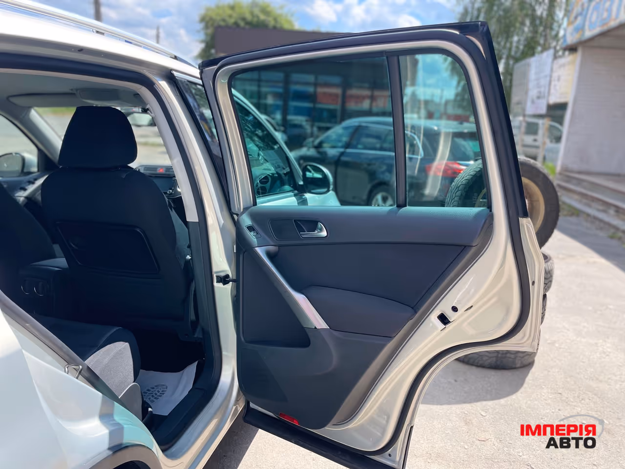 Volkswagen Tiguan - фото 38