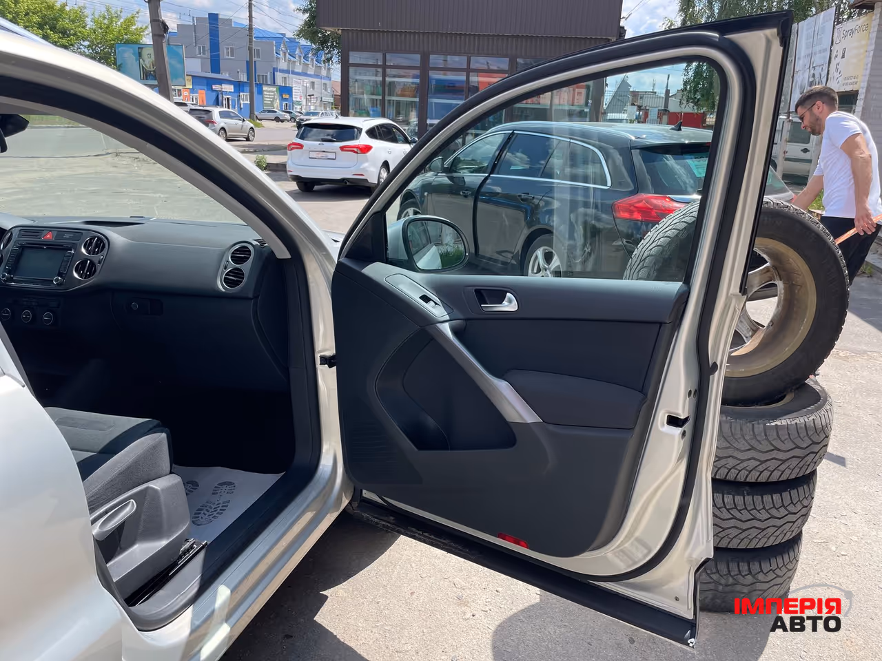 Volkswagen Tiguan - фото 42
