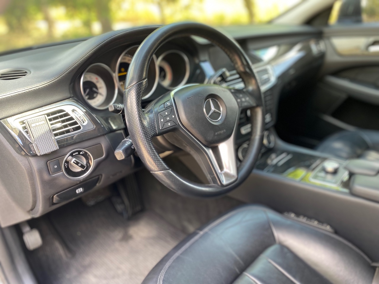 Mercedes-Benz CLS - фото 8