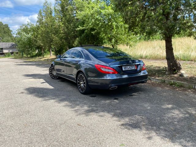 Mercedes-Benz CLS - фото 3