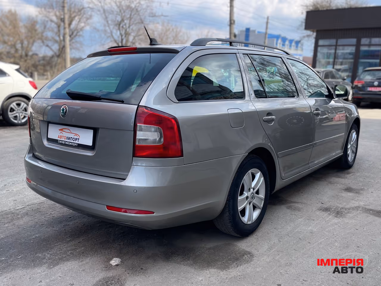 Skoda Octavia - фото 8