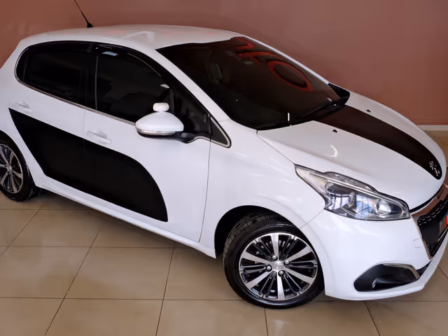 Peugeot 208 - фото 4