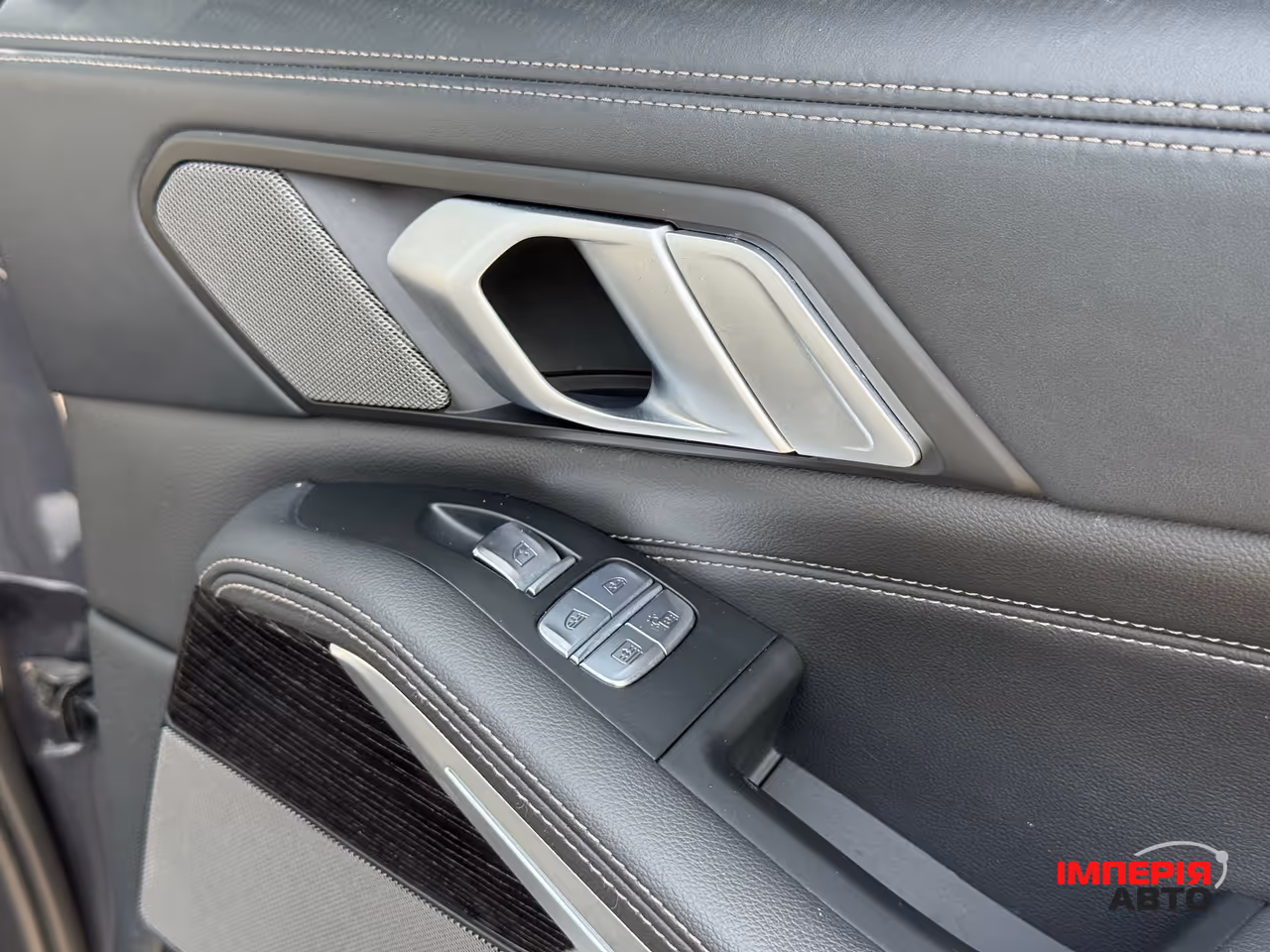 BMW X7 - фото 21