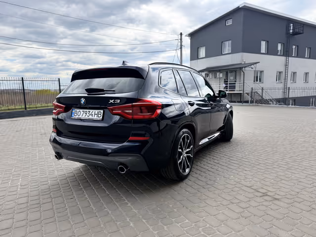 BMW X3 - фото 3
