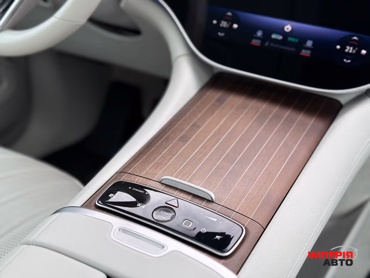 Mercedes-Benz EQS SUV - фото 18