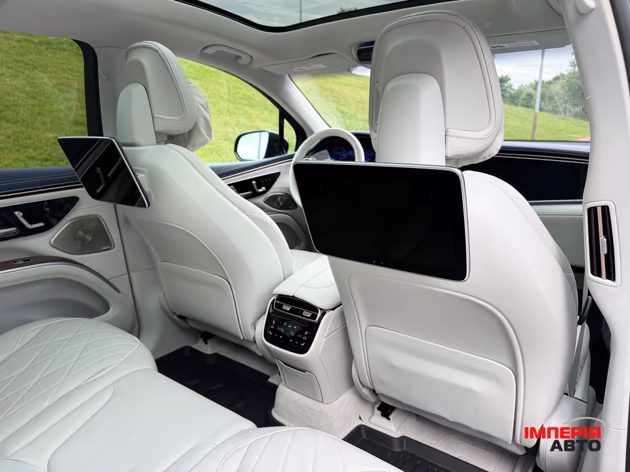 Mercedes-Benz EQS SUV - фото 26