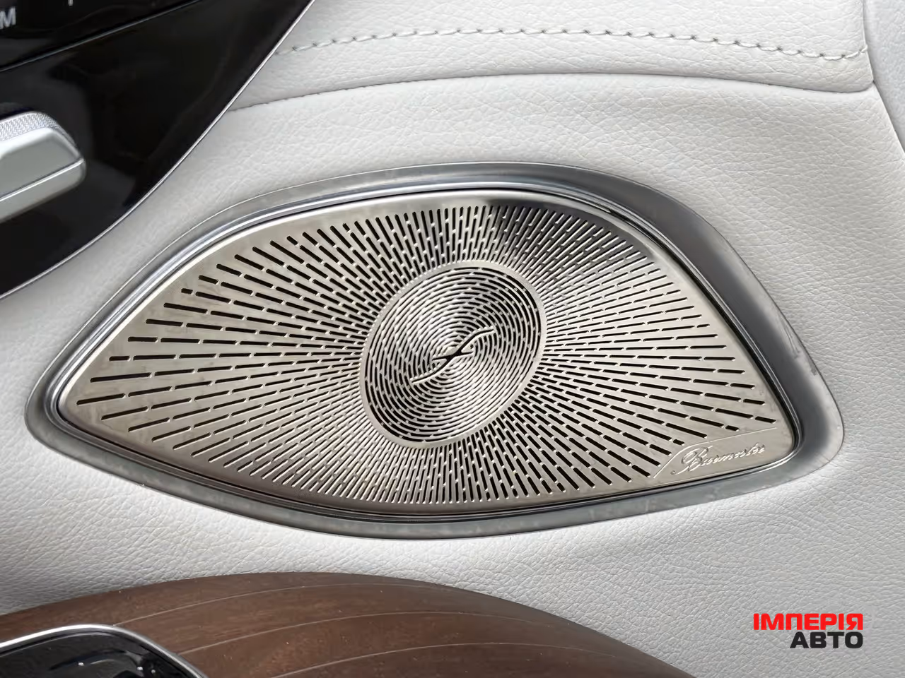 Mercedes-Benz EQS SUV - фото 36