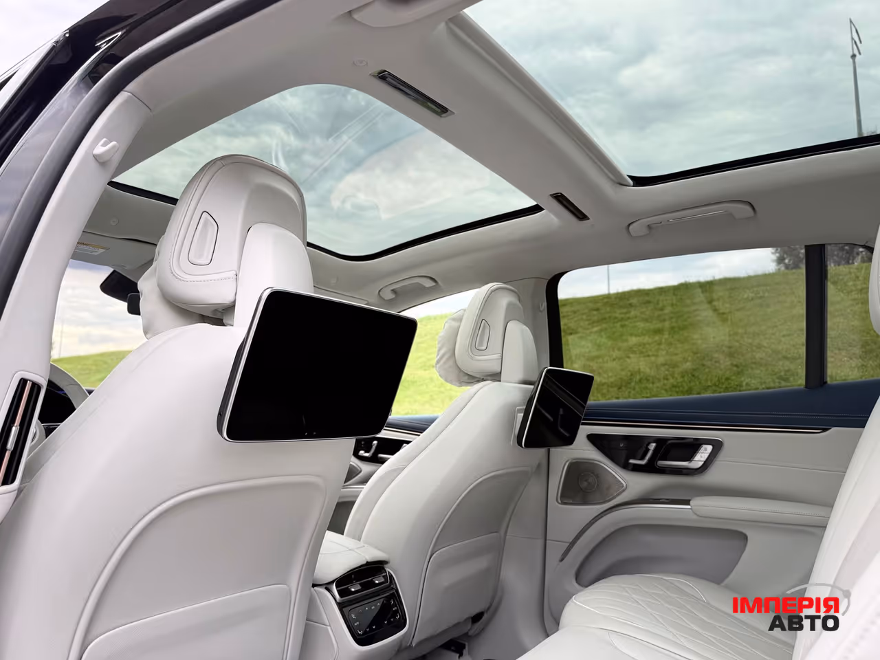 Mercedes-Benz EQS SUV - фото 35