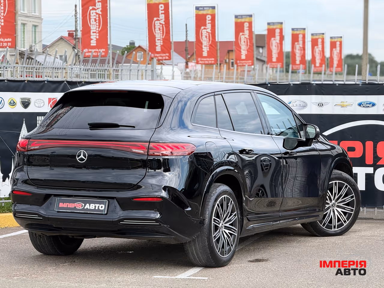 Mercedes-Benz EQS SUV - фото 6