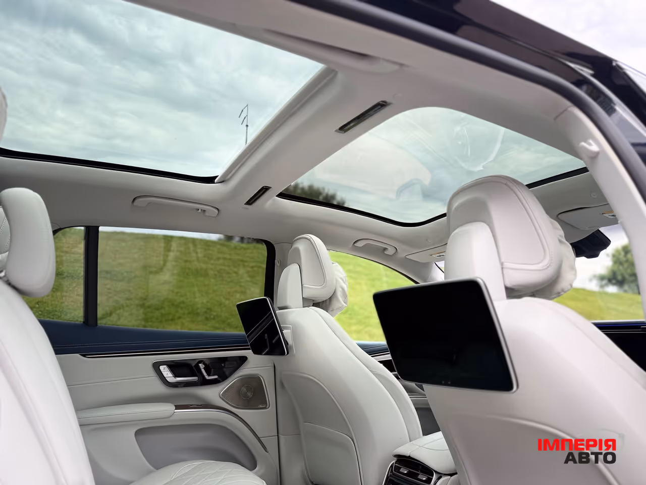 Mercedes-Benz EQS SUV - фото 25