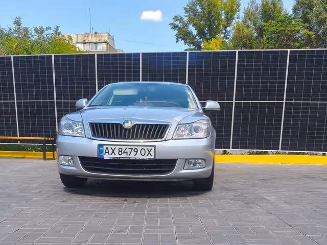 Skoda Octavia - фото 2