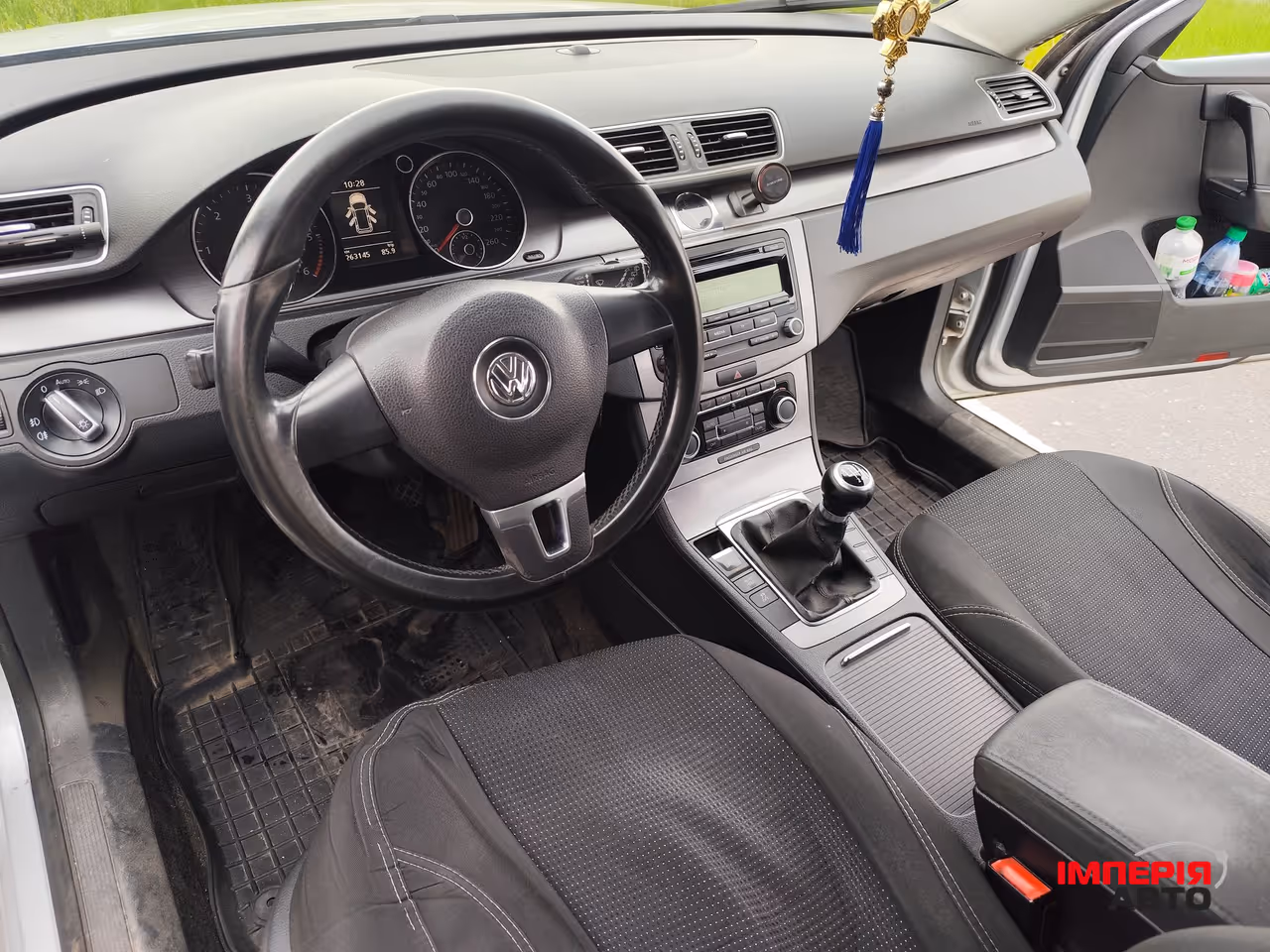 Volkswagen Passat - фото 4