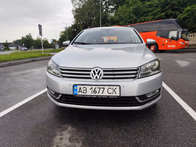 Volkswagen Passat - фото 1