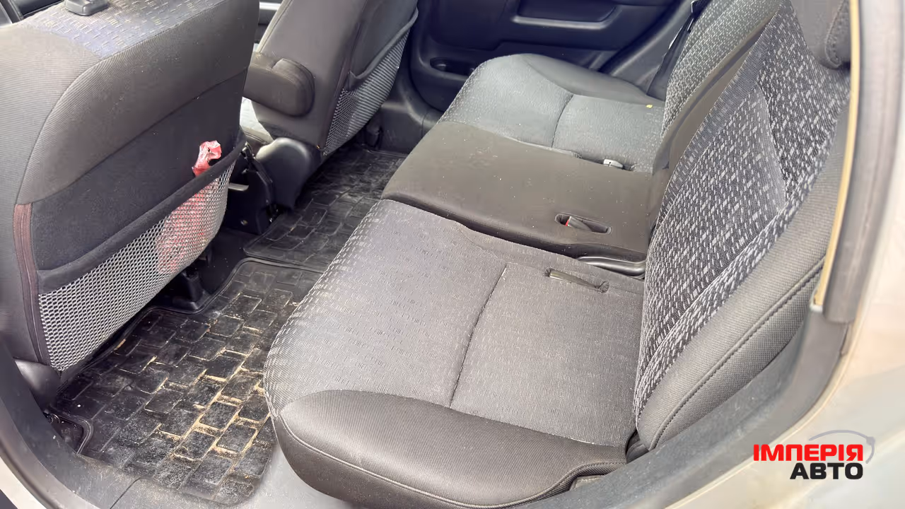 Honda CR-V - фото 7
