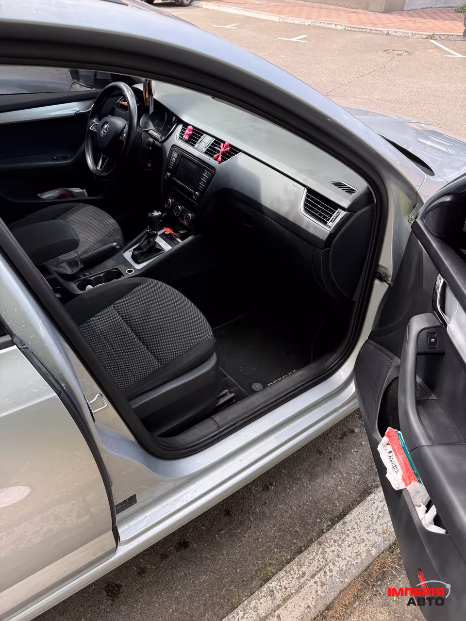 Skoda Octavia - фото 8