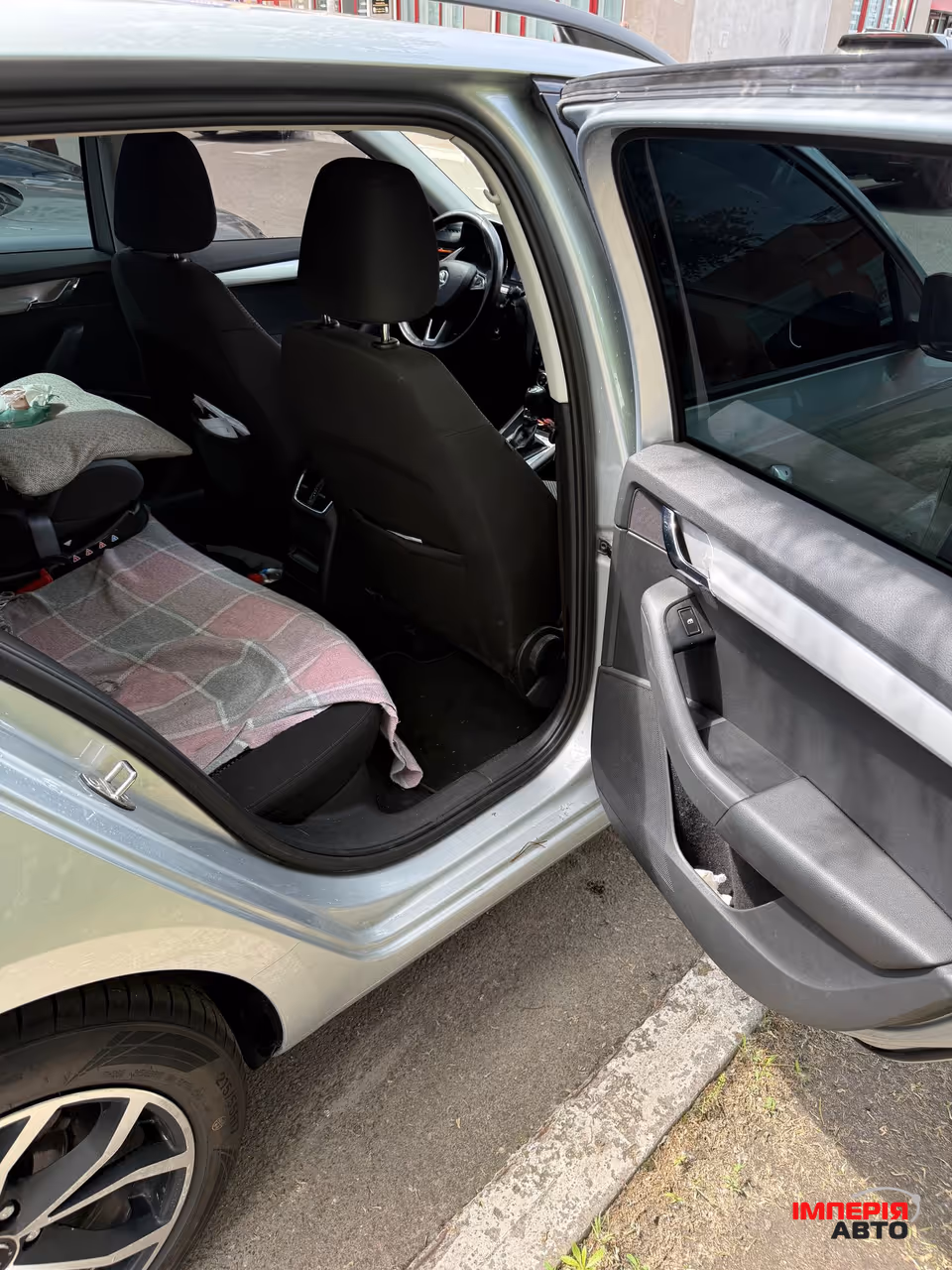 Skoda Octavia - фото 9