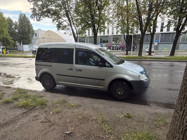 Volkswagen Caddy - фото 4