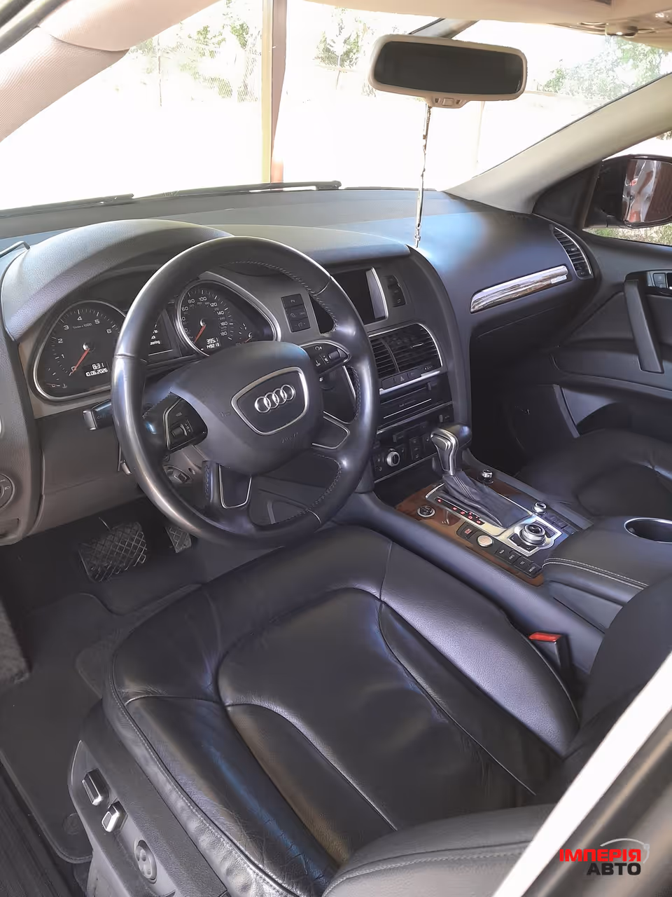 Audi Q7 - фото 6