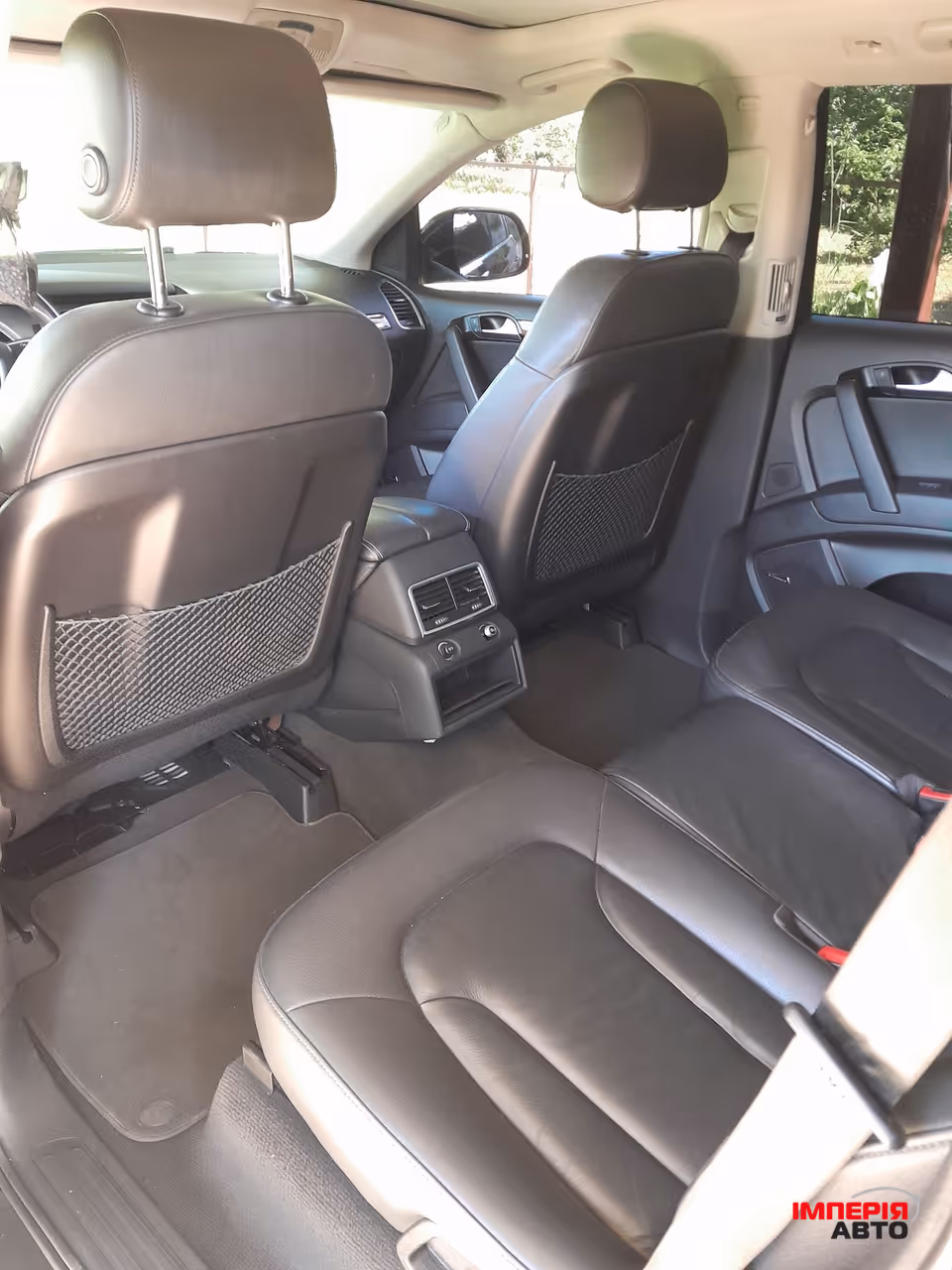 Audi Q7 - фото 7