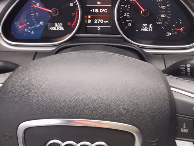 Audi Q7 - фото 4