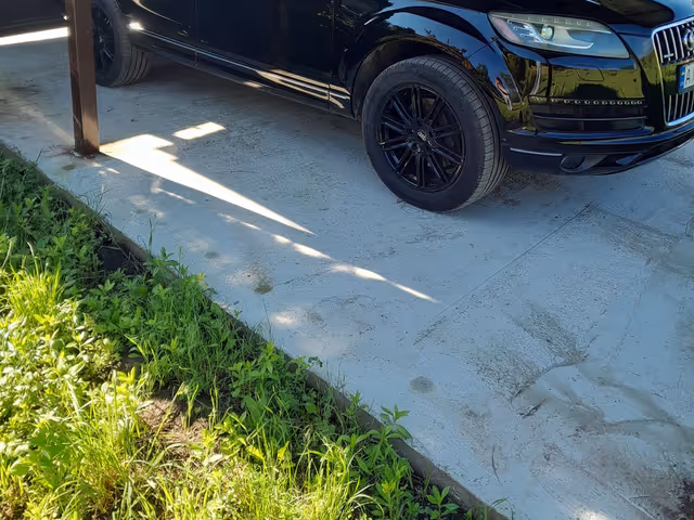 Audi Q7 - фото 3