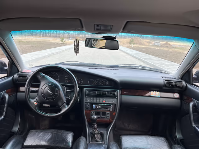 Audi A6 - фото 5