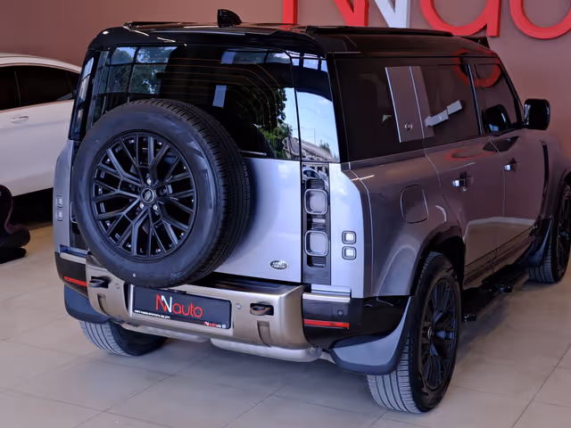 Land Rover Defender - фото 5