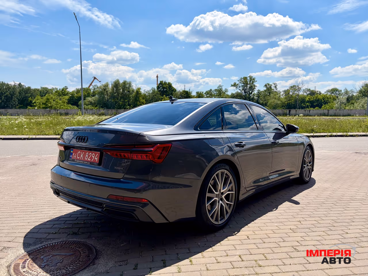 Audi A6 - фото 8