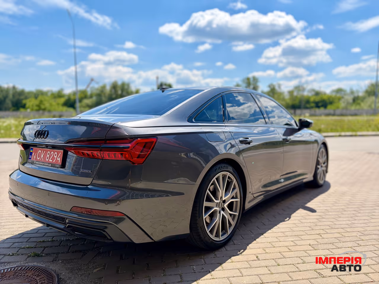 Audi A6 - фото 7