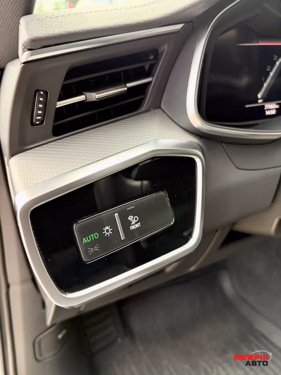 Audi A6 - фото 42