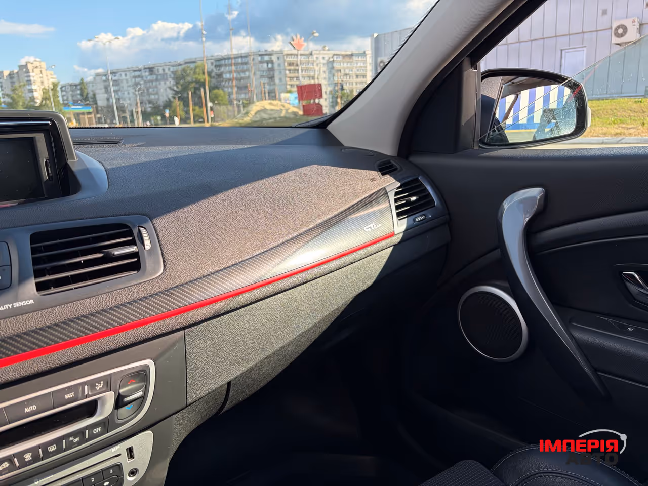 Renault Megane - фото 13