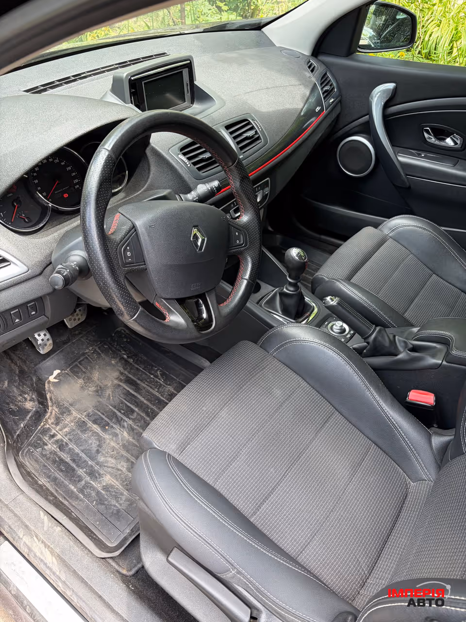 Renault Megane - фото 18