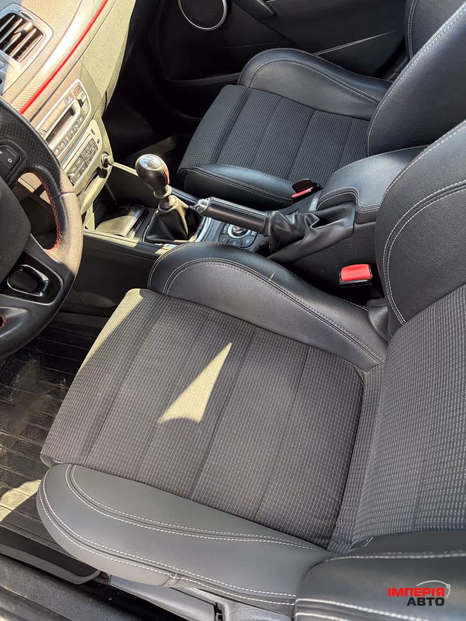 Renault Megane - фото 16