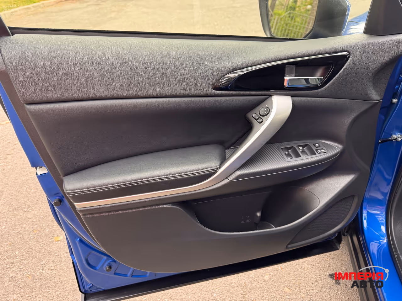 Mitsubishi Eclipse Cross - фото 11