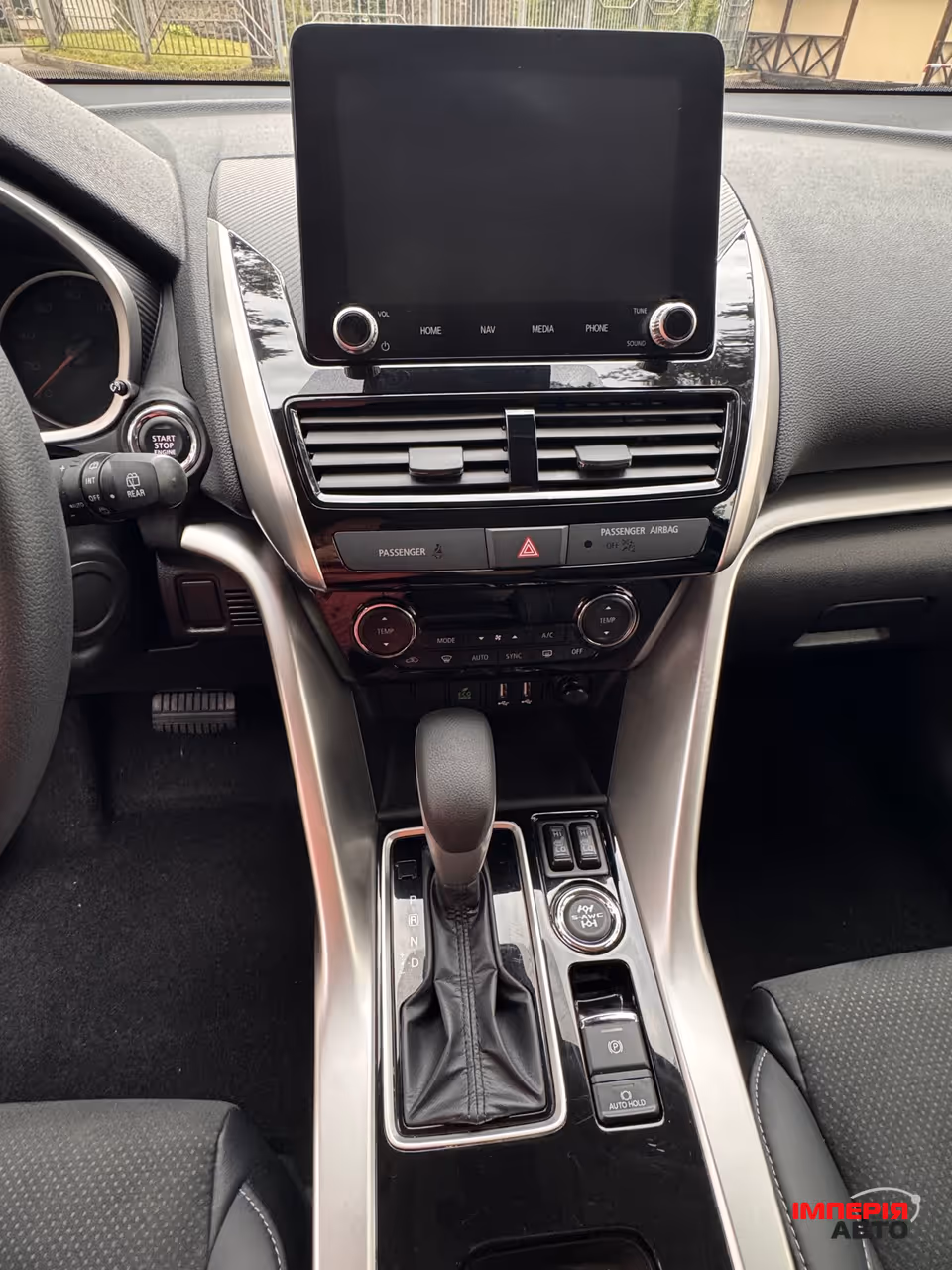 Mitsubishi Eclipse Cross - фото 12