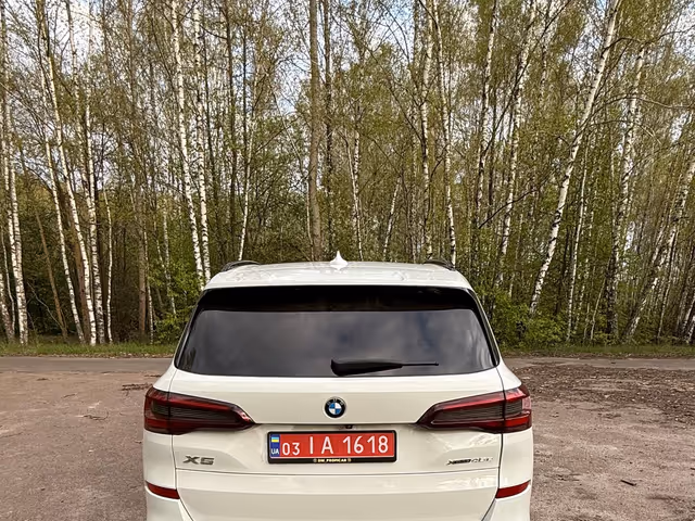 BMW X5 - фото 5