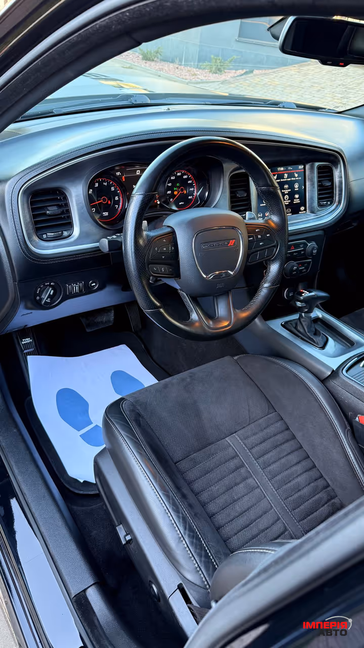 Dodge Charger - фото 11