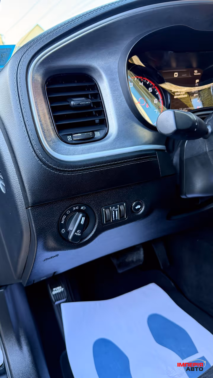 Dodge Charger - фото 10