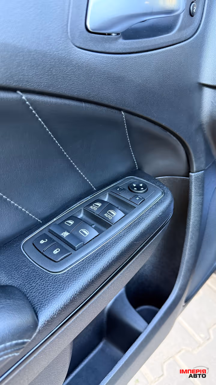 Dodge Charger - фото 8