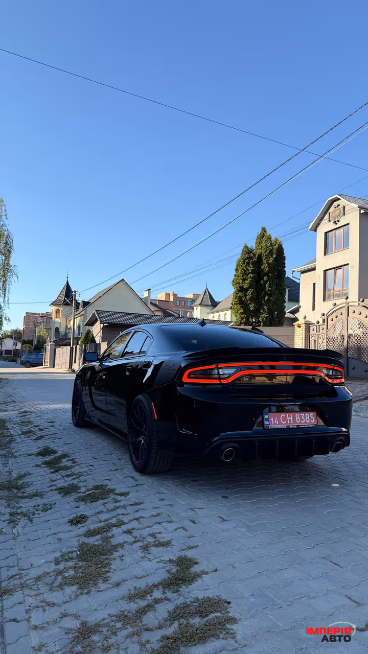 Dodge Charger - фото 4