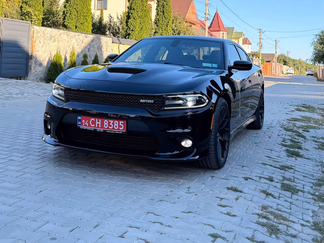 Dodge Charger - фото 1