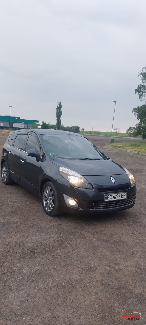 Renault Megane - фото 2