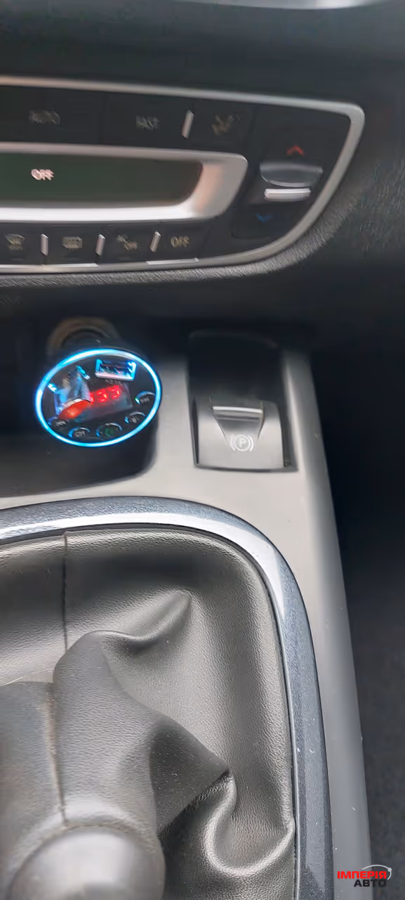 Renault Megane - фото 38