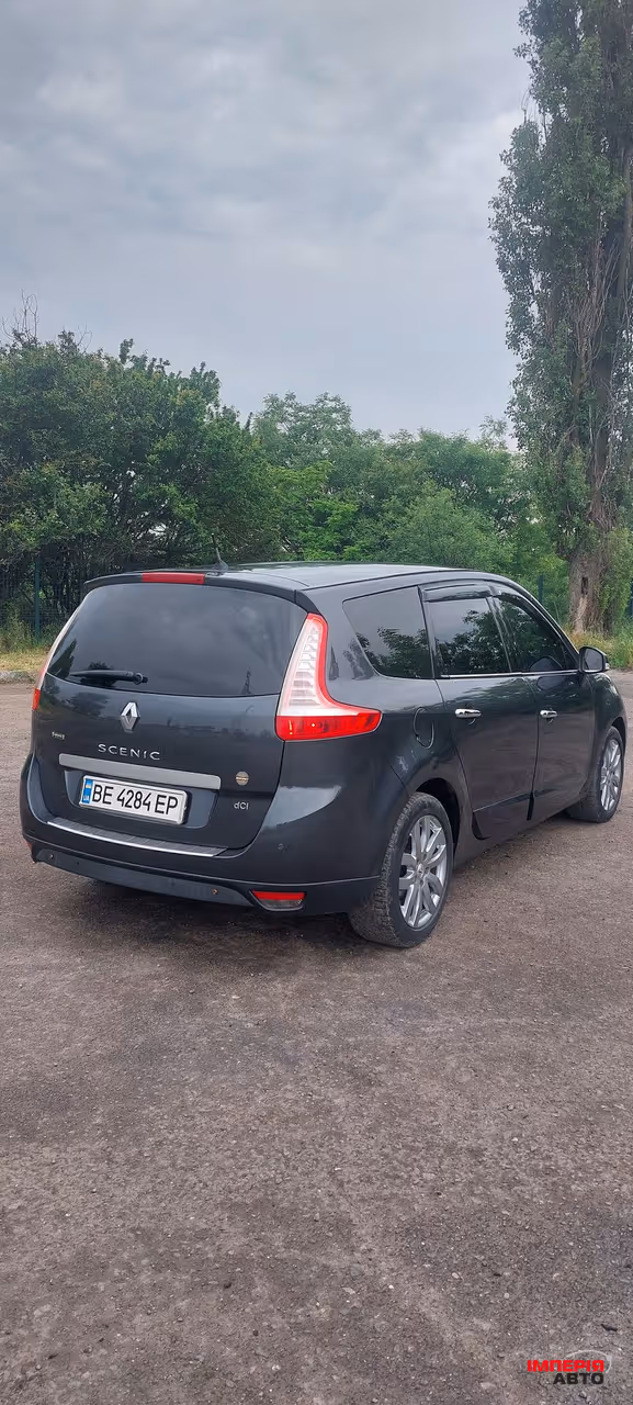 Renault Megane - фото 7