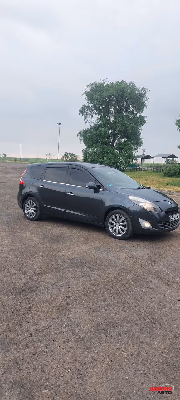 Renault Megane - фото 4