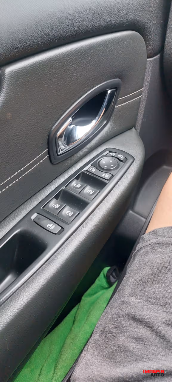 Renault Megane - фото 35
