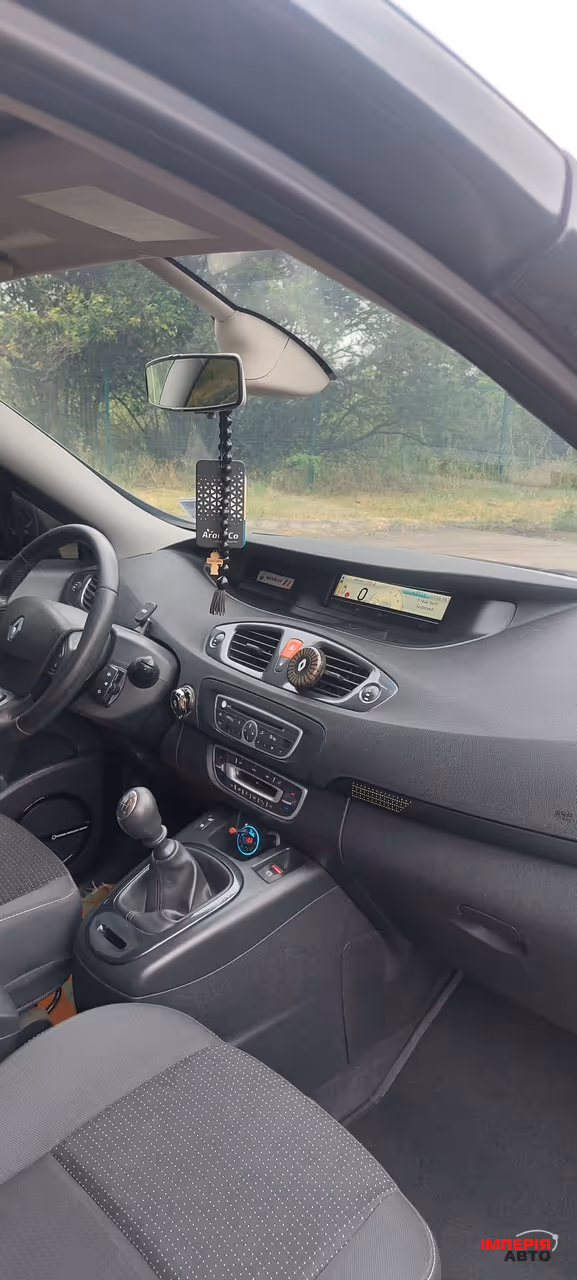 Renault Megane - фото 13