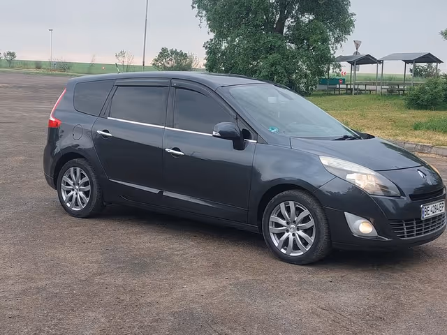 Renault Megane - фото 4