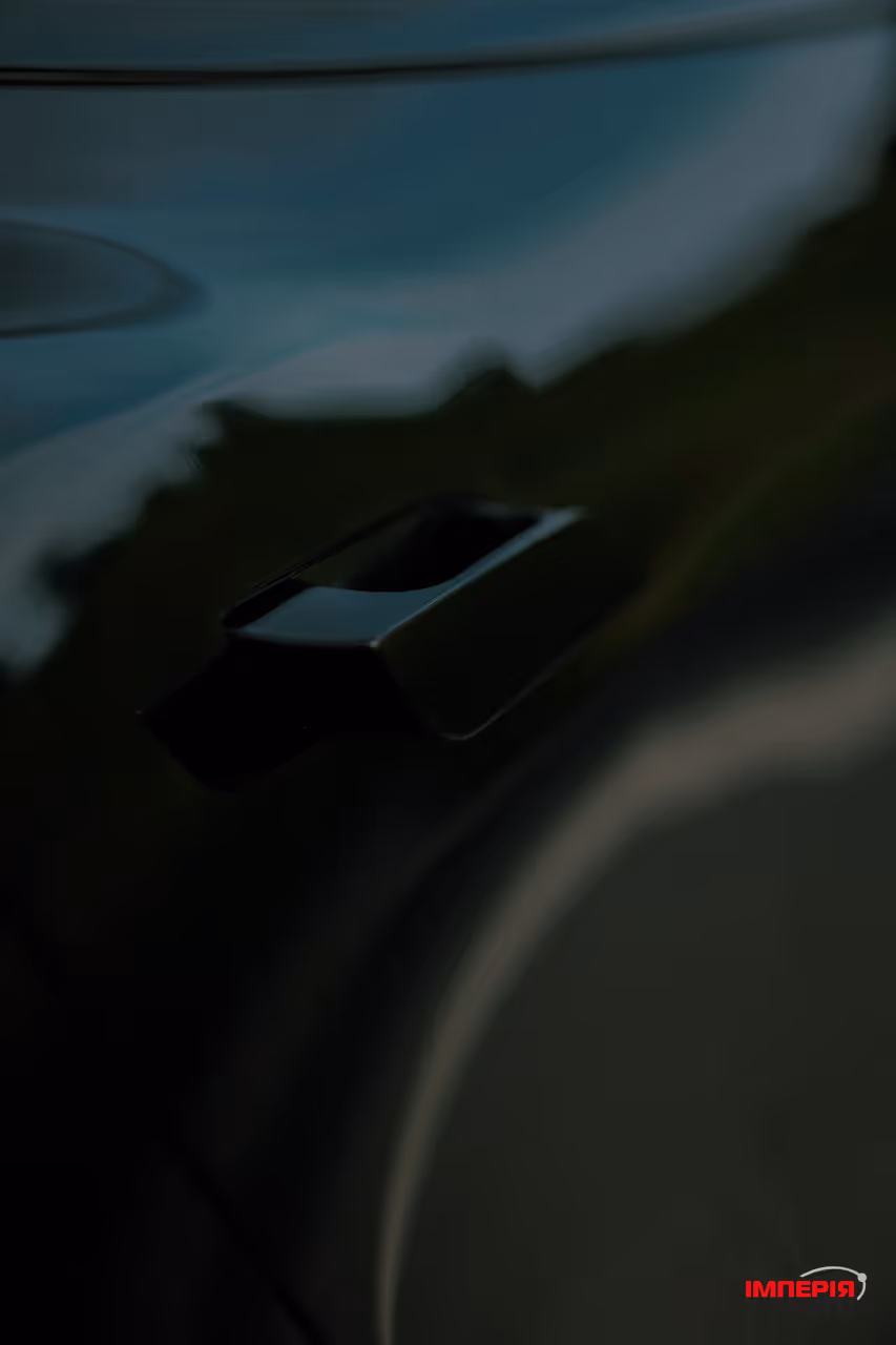Tesla Model S - фото 32